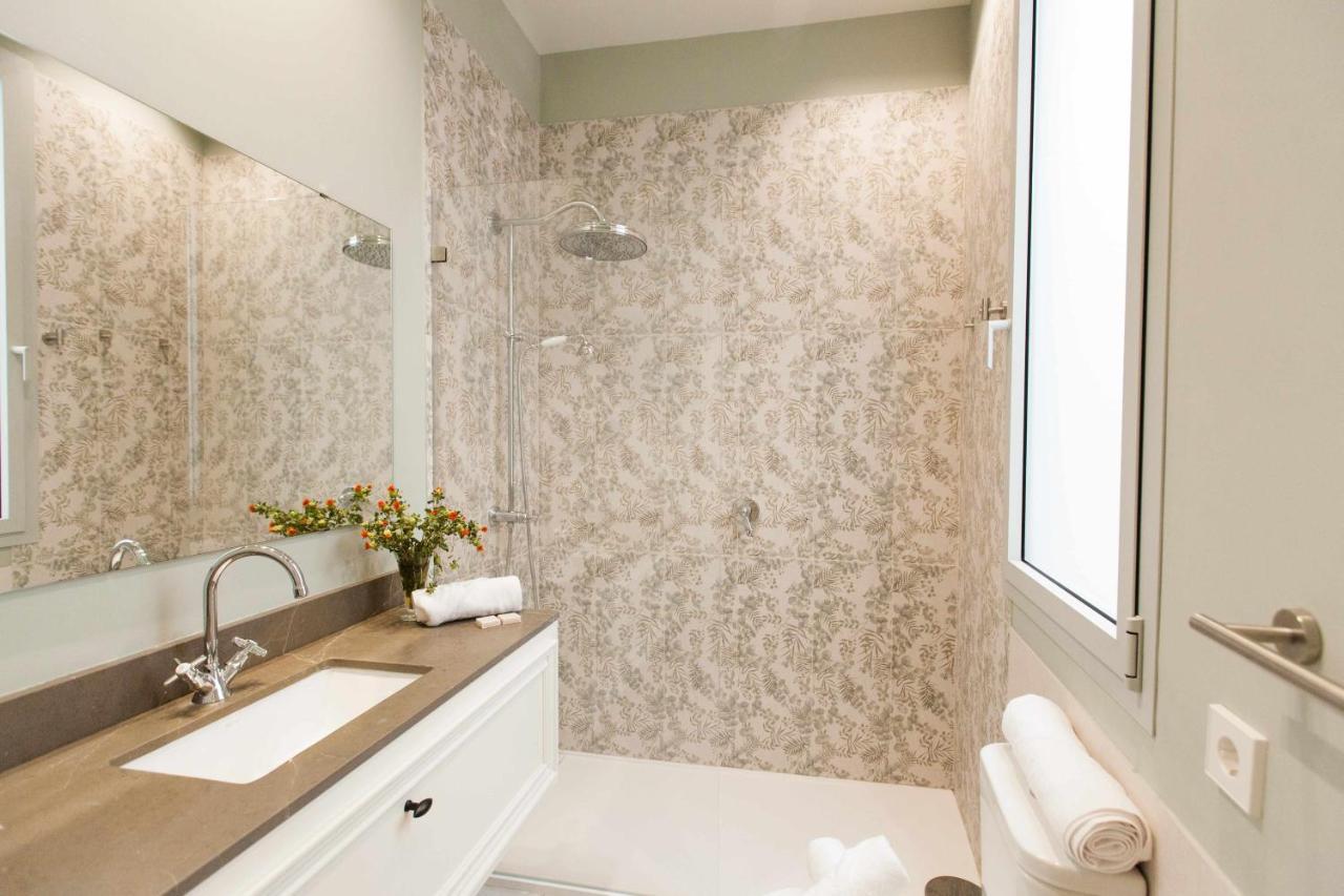 Isg Apartments Cedaceros 12 Севилья Экстерьер фото